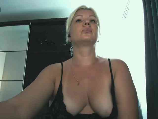 AngelaAngela webcam