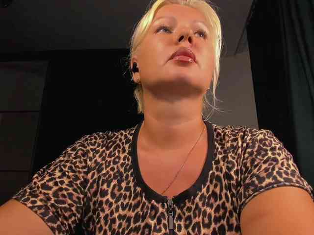 AngelaAngela webcam