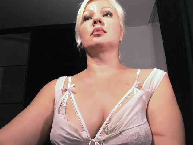 AngelaAngela webcam