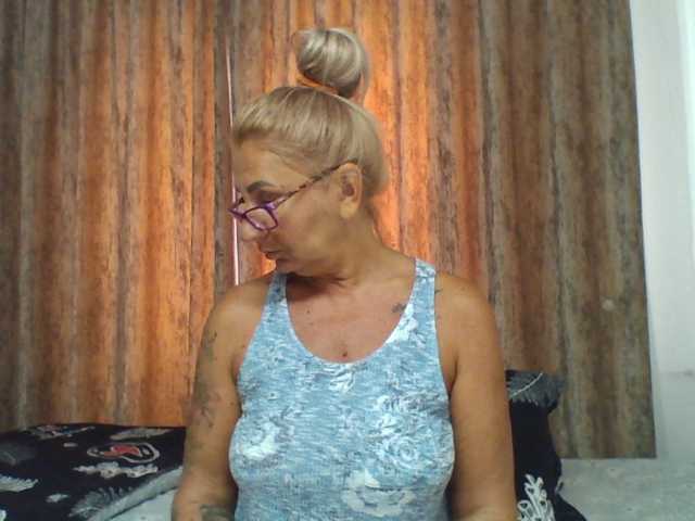 chaudeevely, en vivo ahora en BongaCams