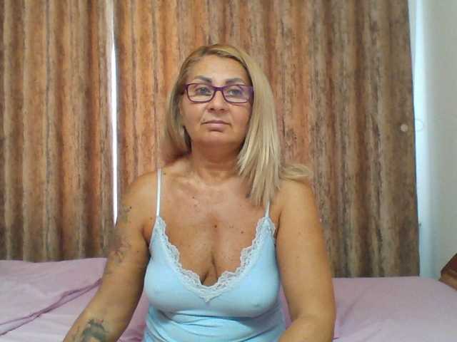 chaudeevely live webcam show