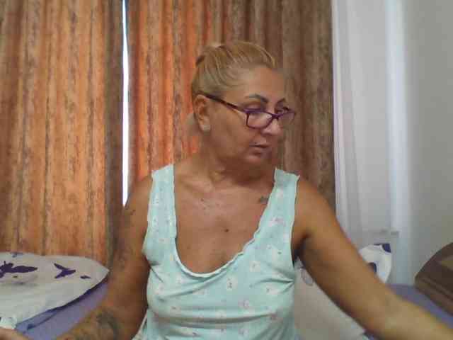 chaudeevely chaudeevely