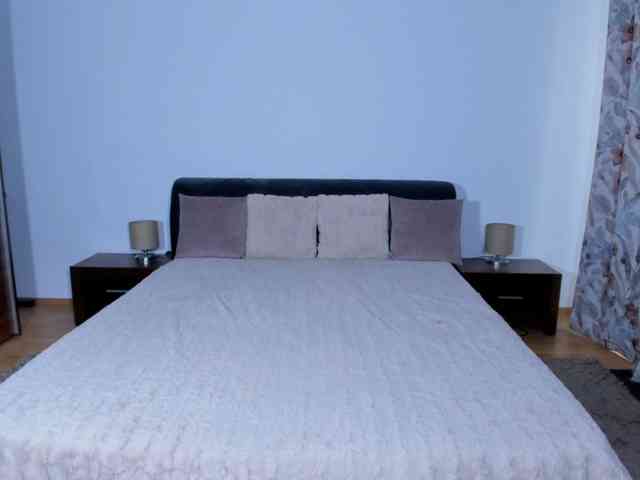 AnaBrown webcam