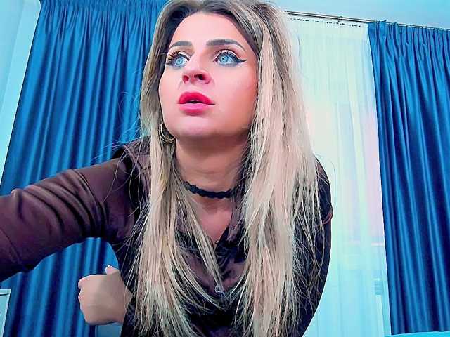 MissLusy live cam preview