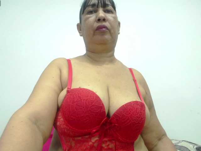 milfpleasure1 live cam on BongaCams