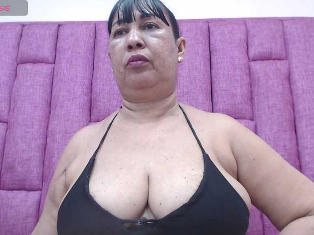 milfpleasure1 live cam on BongaCams