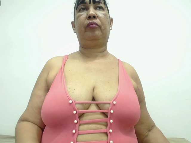 MilfPleasure1 live cam preview