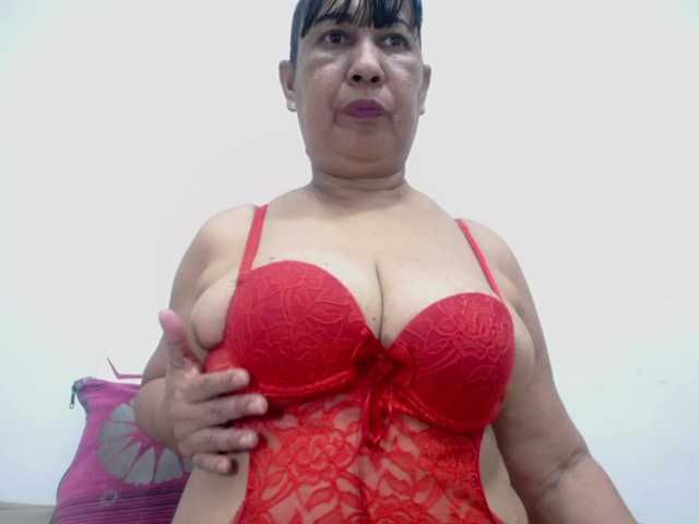milfpleasure1 live cam on BongaCams