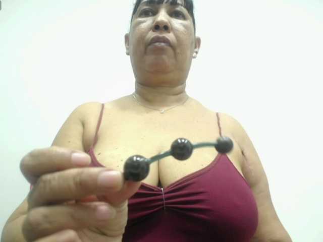 milfpleasure1 live cam on BongaCams