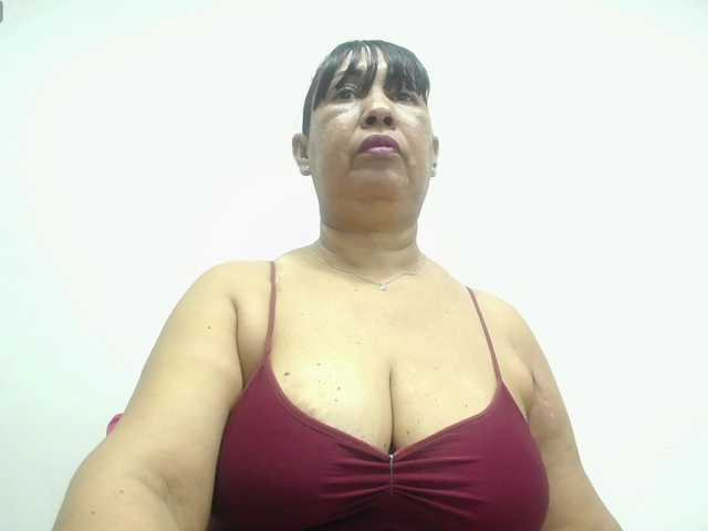 milfpleasure1 live cam on BongaCams
