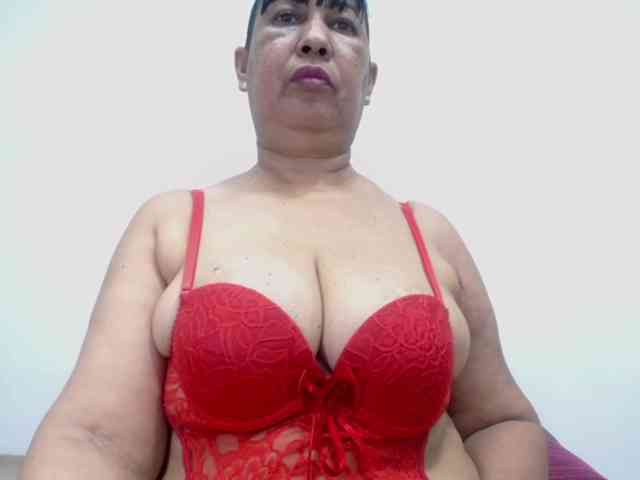 MilfPleasure1 webcam