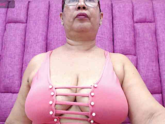 MilfPleasure1 webcam