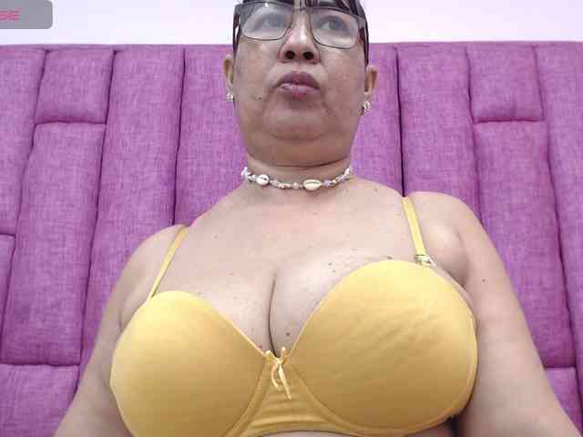 Modèle: MilfPleasure1