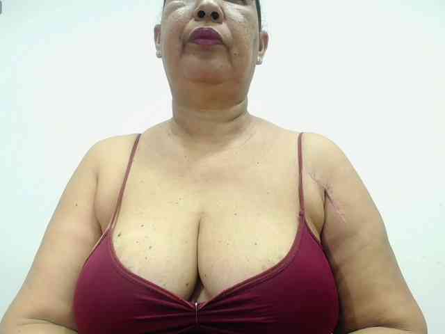 Modèle: MilfPleasure1