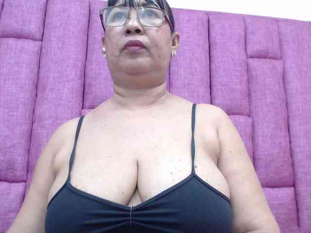 Modèle: MilfPleasure1