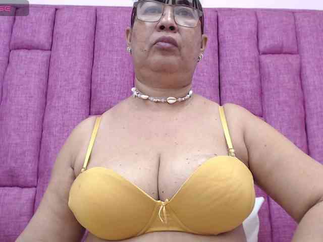 Modèle: MilfPleasure1