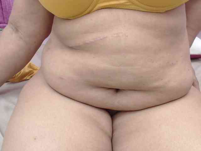 MilfPleasure1 webcam
