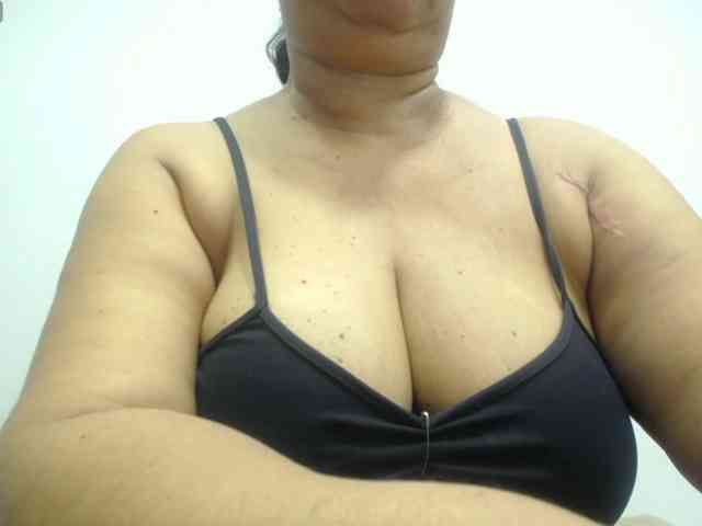 Modèle: MilfPleasure1