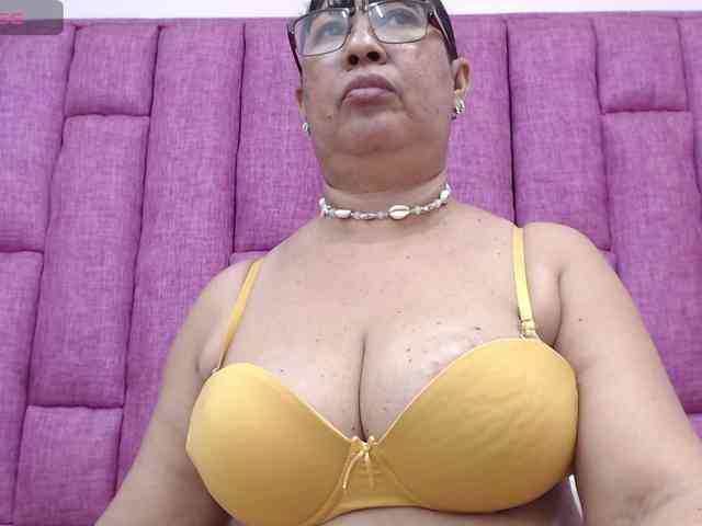 Modèle: MilfPleasure1