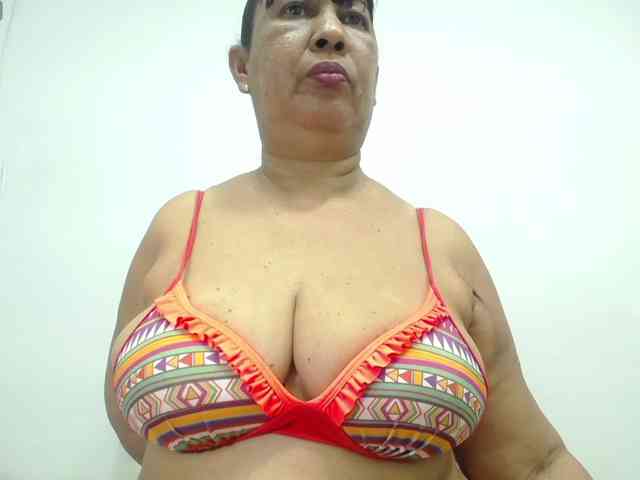 Modèle: MilfPleasure1