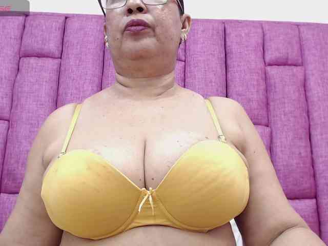 Modèle: MilfPleasure1