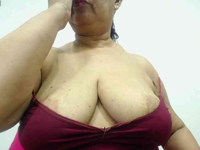 Modèle: MilfPleasure1