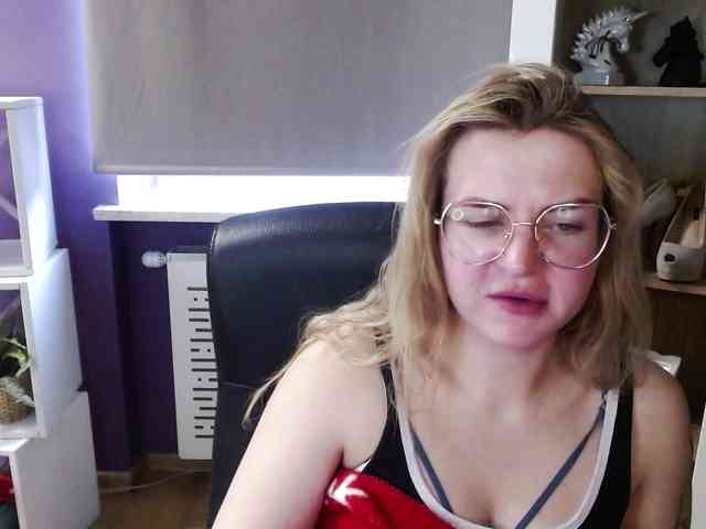 Soft-Zoey webcam