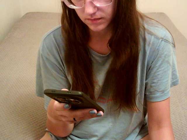 mikkirsan1 live cam on BongaCams