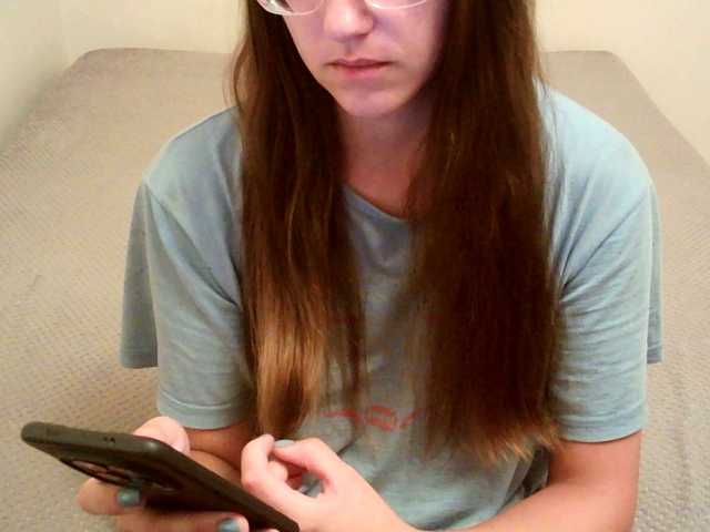 mikkirsan1 live cam on BongaCams