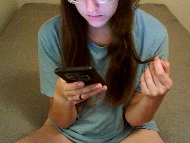 mikkirsan1 live cam on BongaCams
