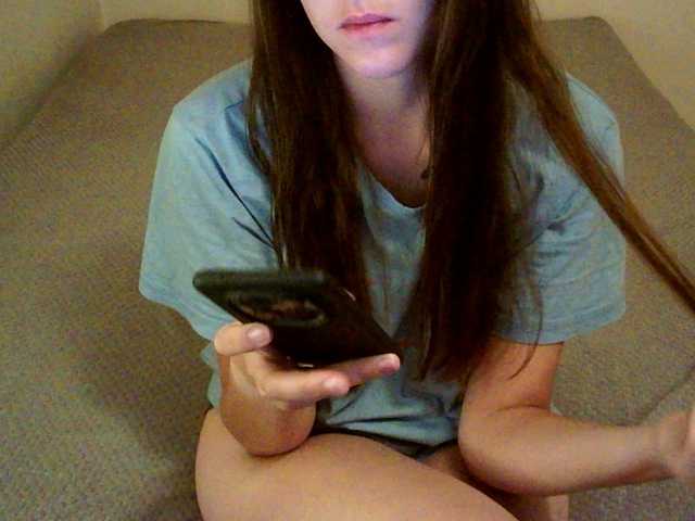 mikkirsan1 live cam on BongaCams
