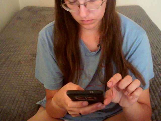 mikkirsan1 live cam on BongaCams