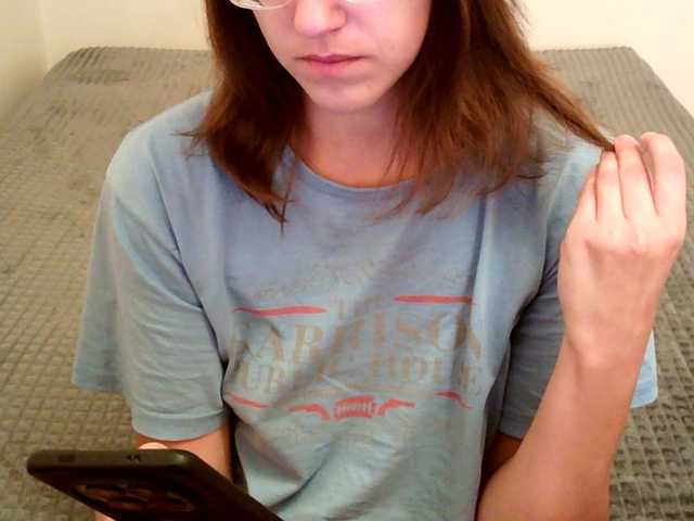 mikkirsan1 live cam on BongaCams