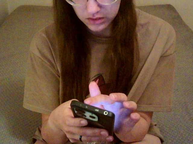 mikkirsan1 live cam on BongaCams