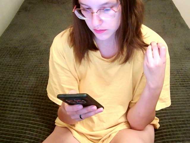 mikkirsan1 live cam on BongaCams