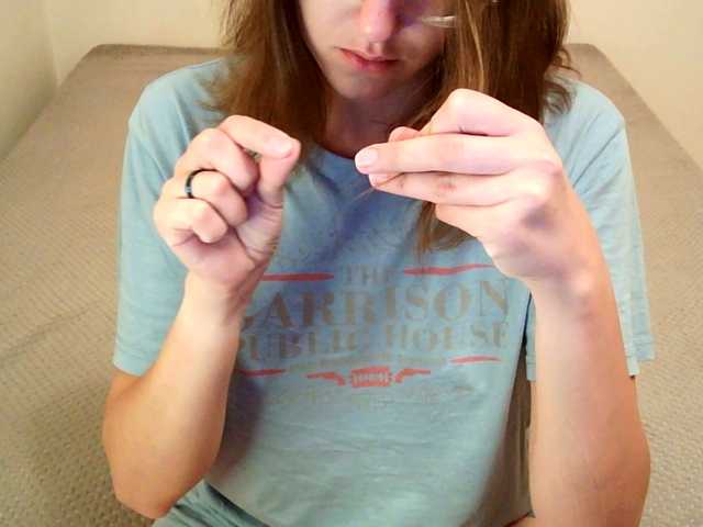mikkirsan1 live cam on BongaCams