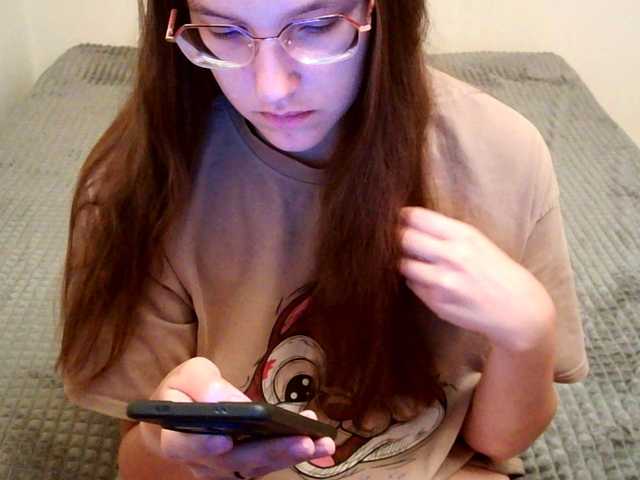 mikkirsan1 live cam on BongaCams