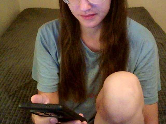 mikkirsan1 live cam on BongaCams