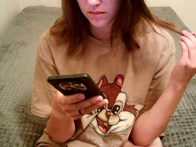 mikkirsan1 live cam on BongaCams