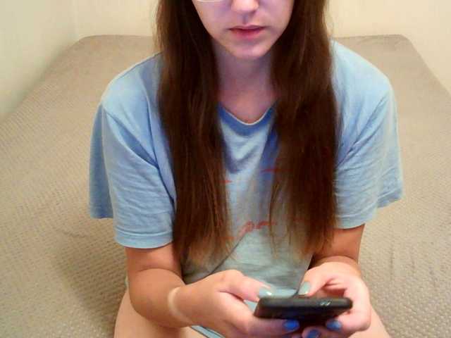 mikkirsan1 live cam on BongaCams