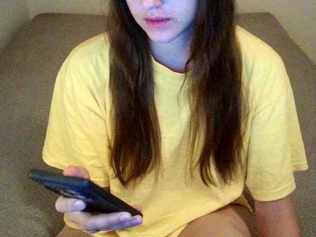 mikkirsan1 live cam on BongaCams