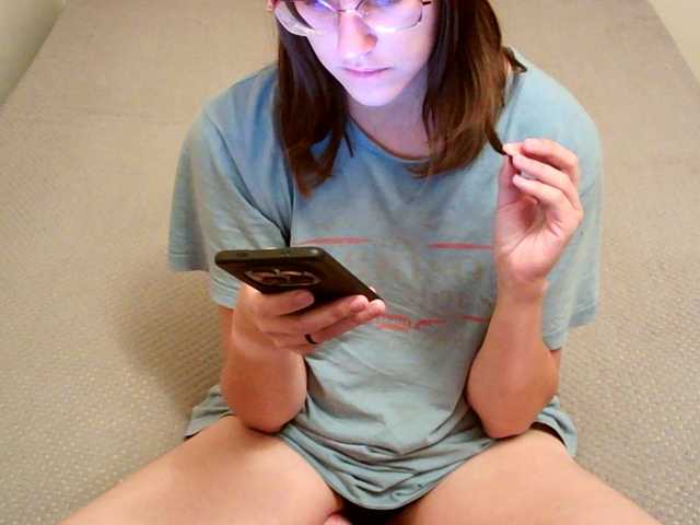 mikkirsan1 live cam on BongaCams