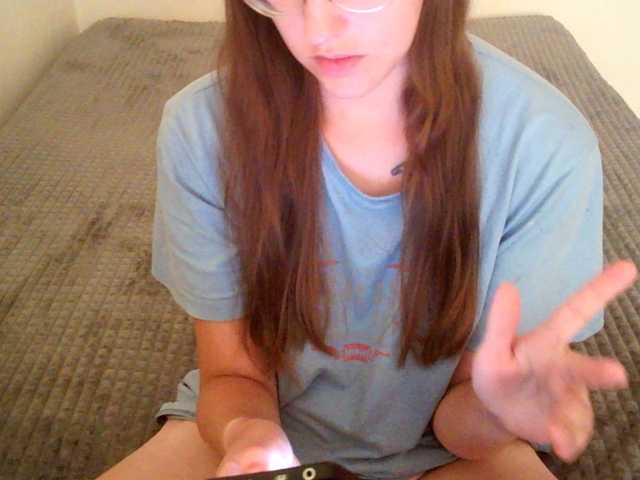 mikkirsan1 live cam on BongaCams