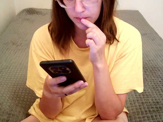 mikkirsan1 live cam on BongaCams