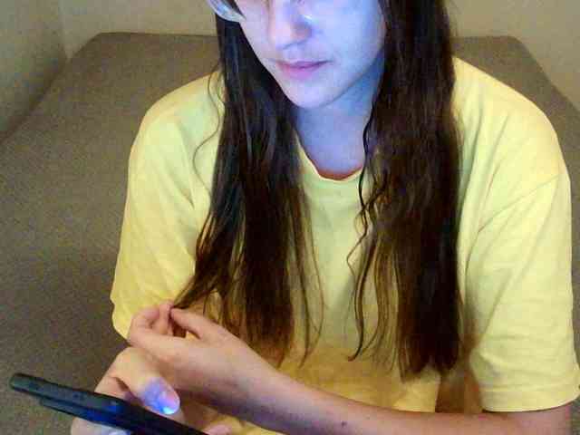 TanaShemow webcam