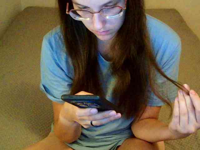 TanaShemow webcam