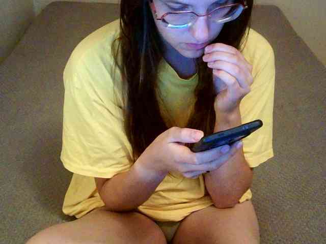 TanaShemow webcam