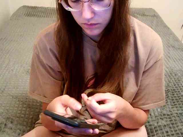 TanaShemow webcam