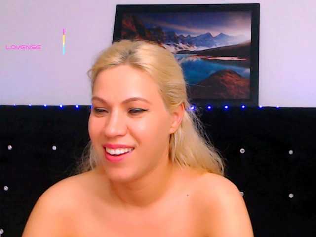 mya13 live cam on BongaCams