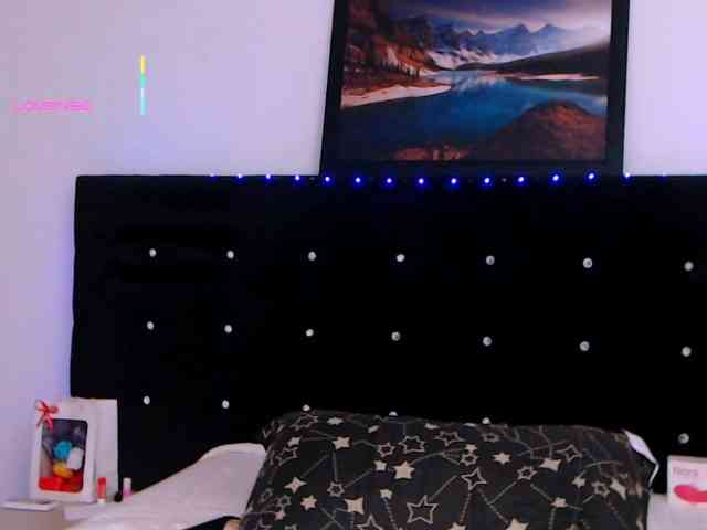 MyaX webcam